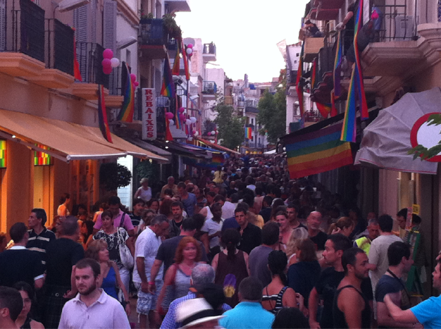 FOTO DE LA CALLE DEL PECADO EN SITGES